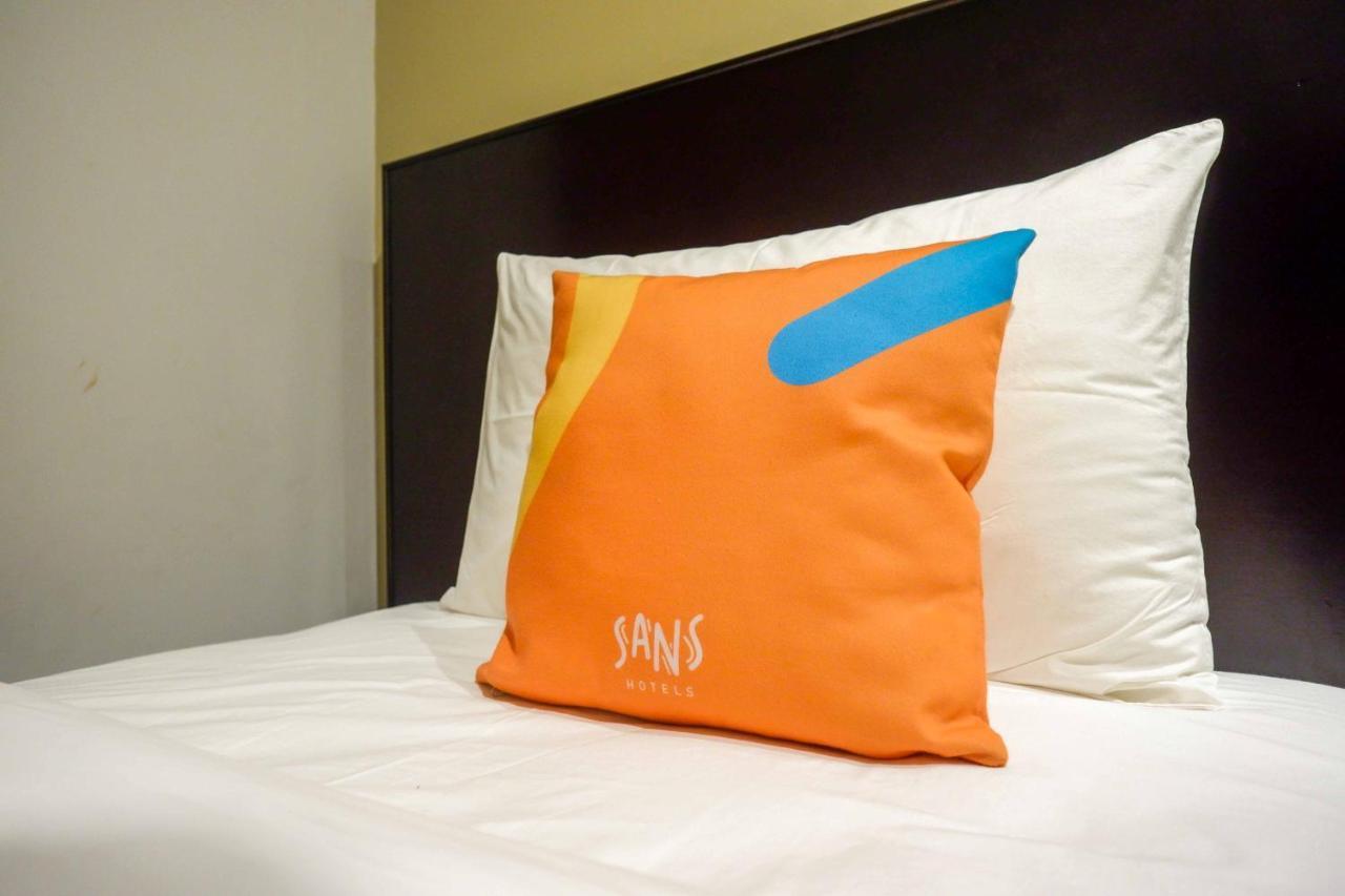 Hotel Sans Empress Simpang Lima Semarang